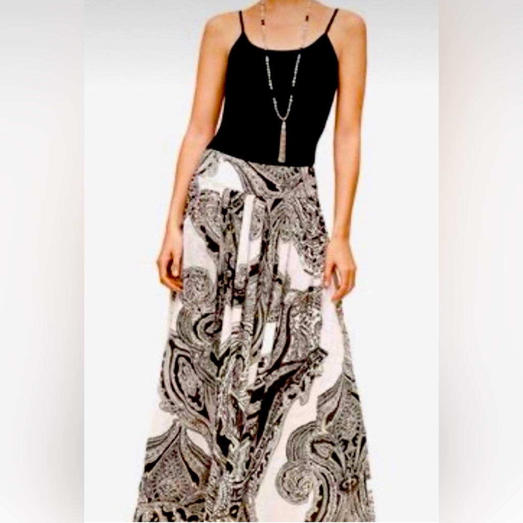 Nwt White House Black Market High Contrast Maxi Skirt